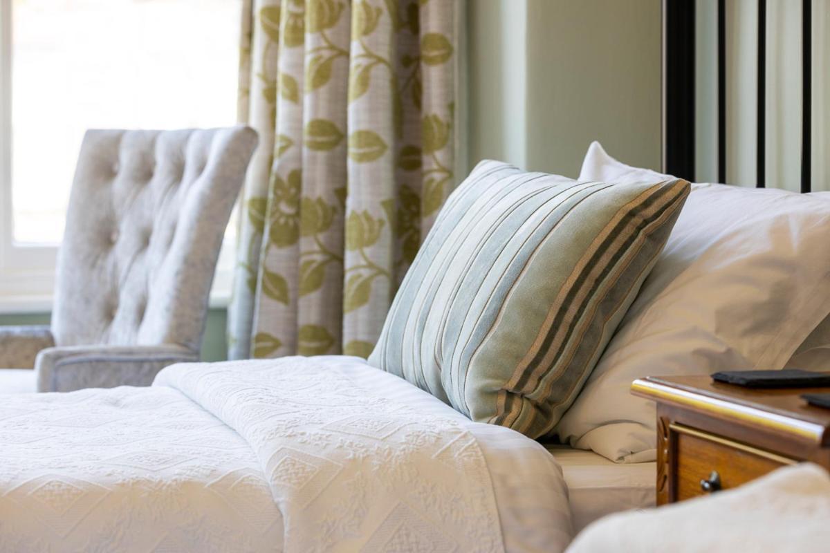 Wynnstay House Harrogate Buitenkant foto