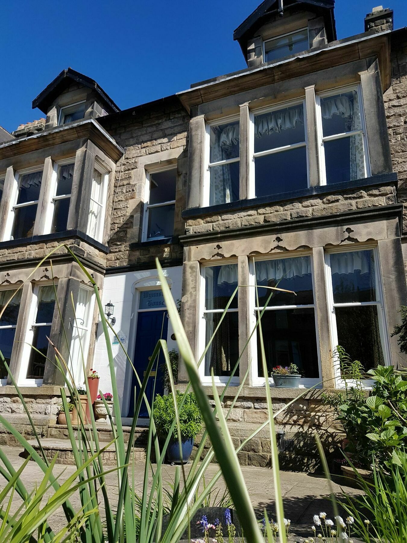Wynnstay House Harrogate Buitenkant foto